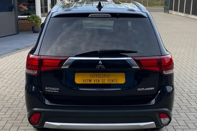 Mitsubishi Outlander (2018)