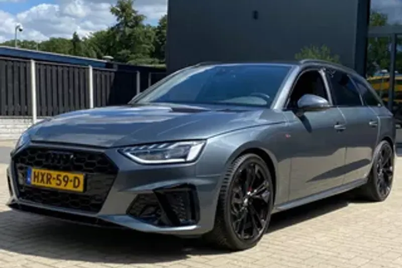 Audi A4 (2021)
