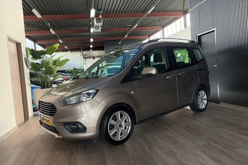 Ford Tourneo Courier (2019)