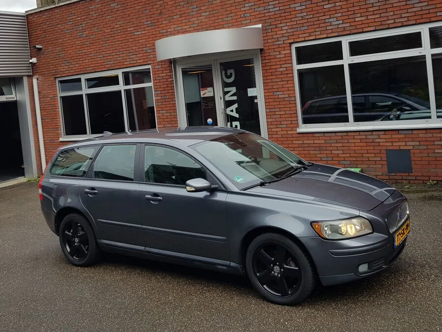 Volvo V50 (2006) — foto 1