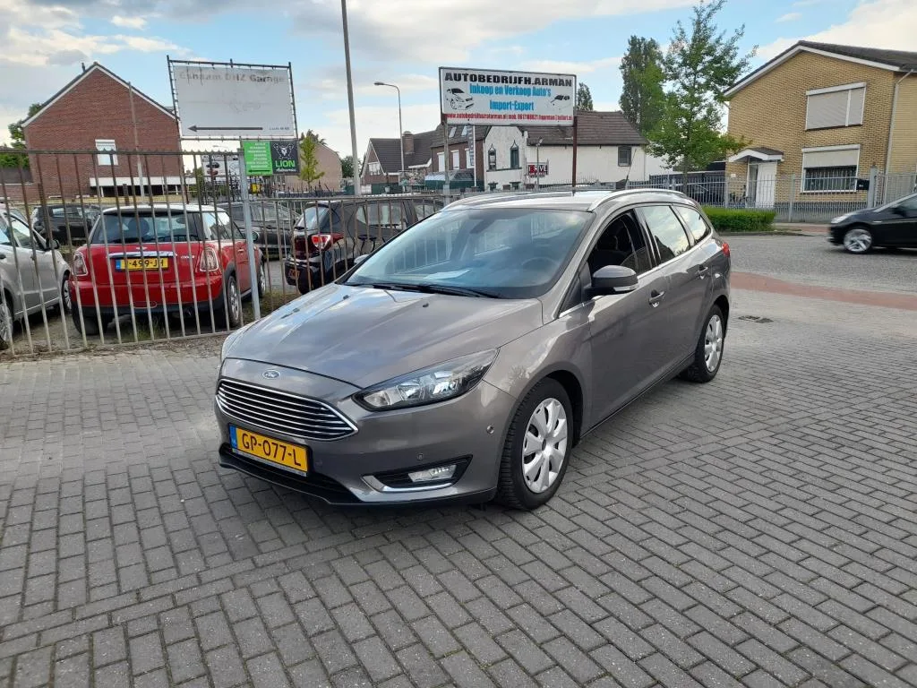 Ford Focus (2015) — foto 1