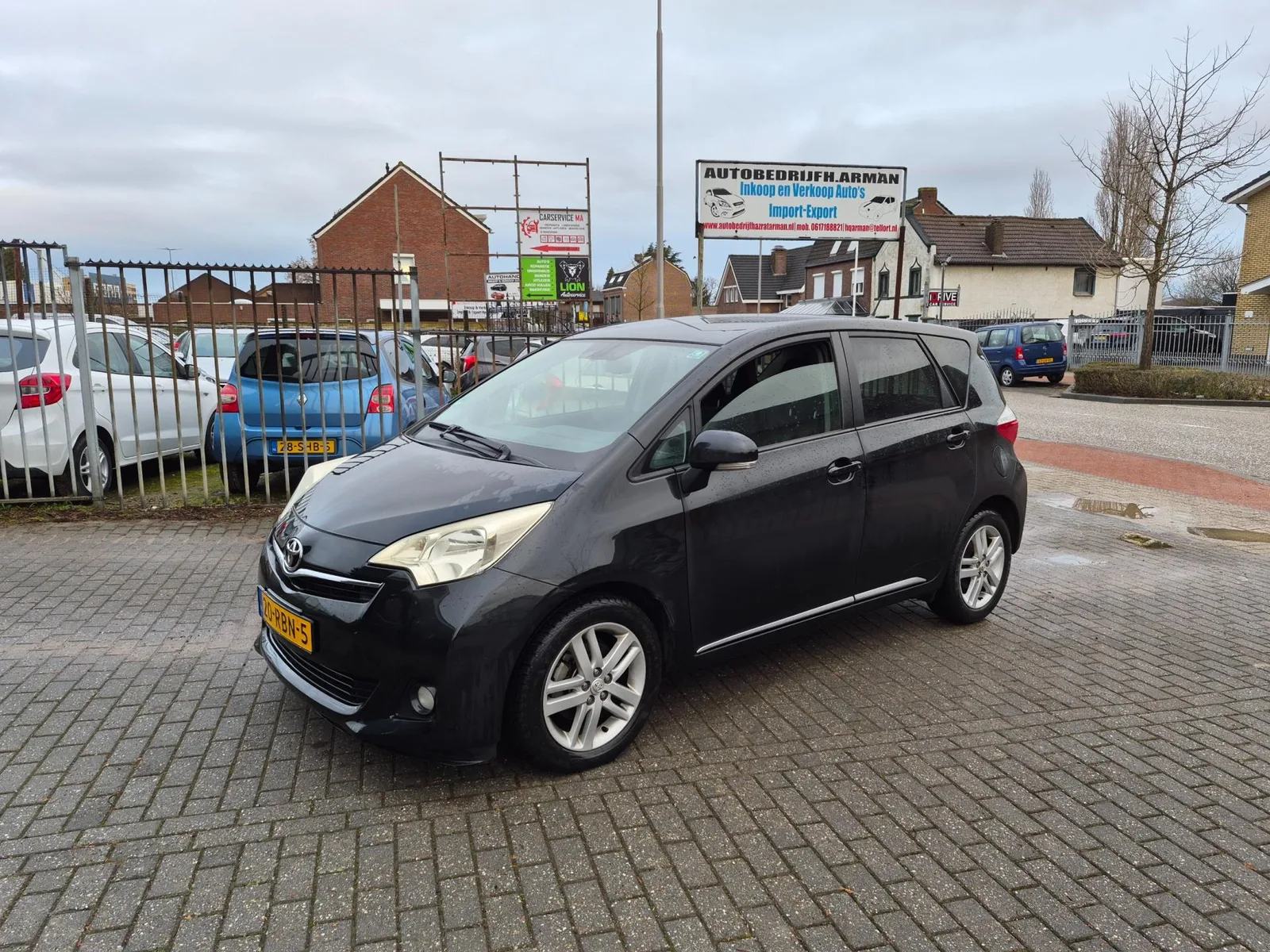 Toyota Verso (2011) — foto 1