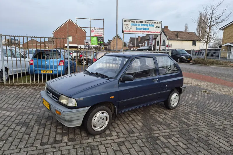 Kia Pride (2000)