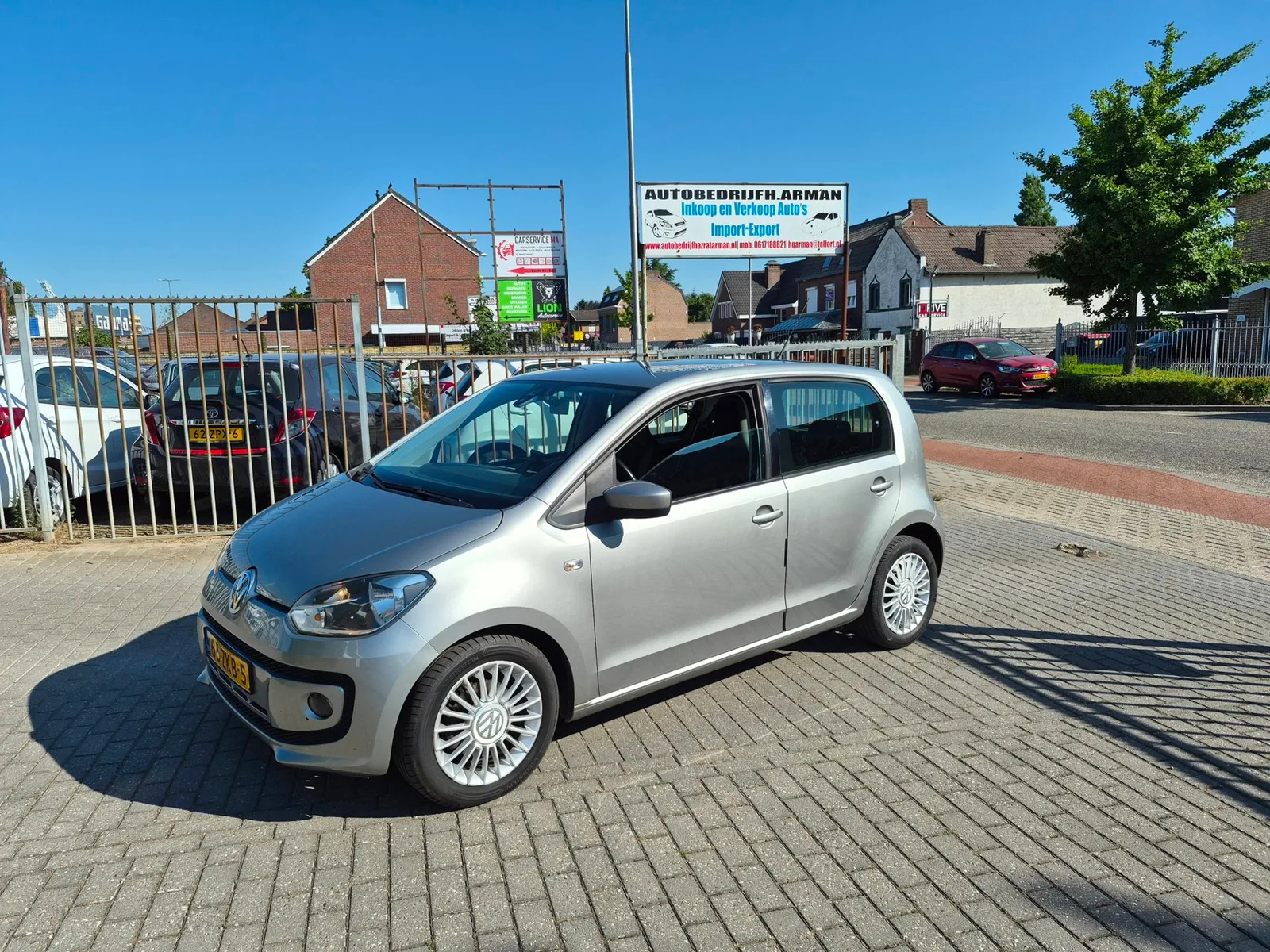 Volkswagen Up! (2013) — foto 1