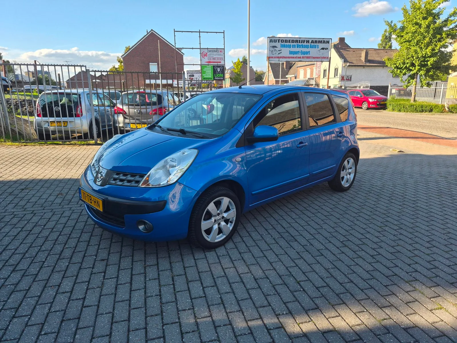 Nissan Note (2006) — foto 1