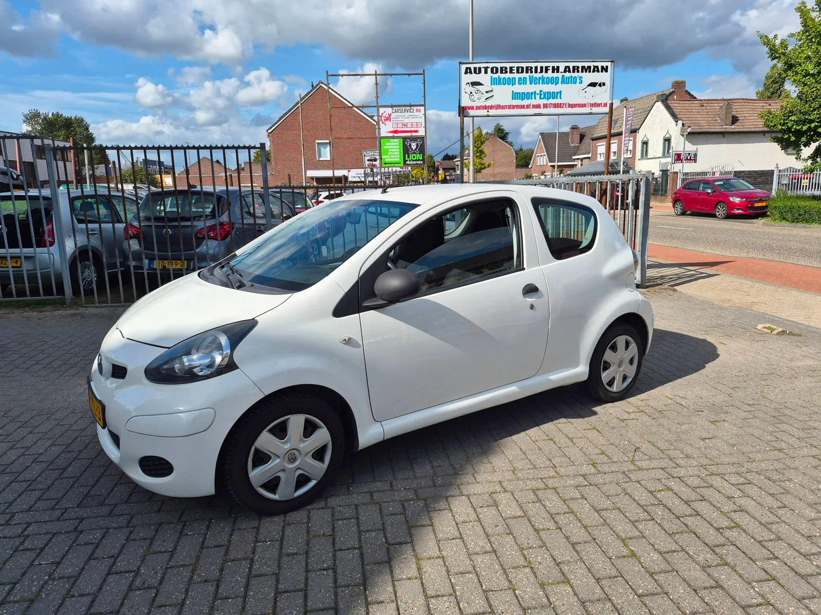 Toyota Aygo (2011) — foto 1