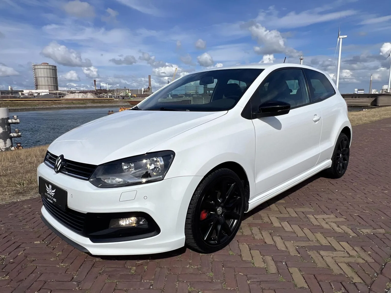 Volkswagen Polo (0) — foto 1
