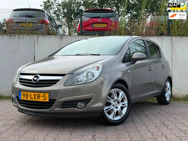 Opel Corsa (2010) — foto 1