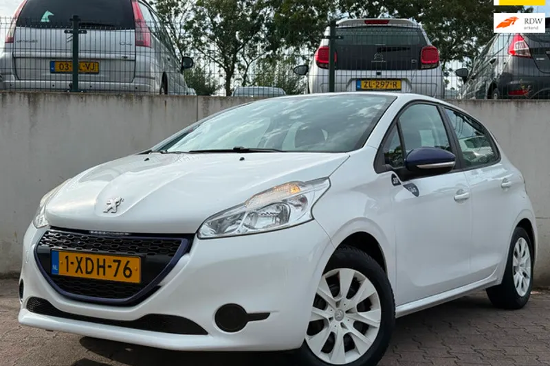 Peugeot 208 (2014)