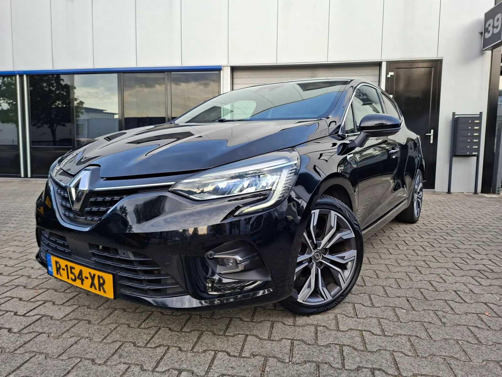 Renault Clio (2020) — foto 1