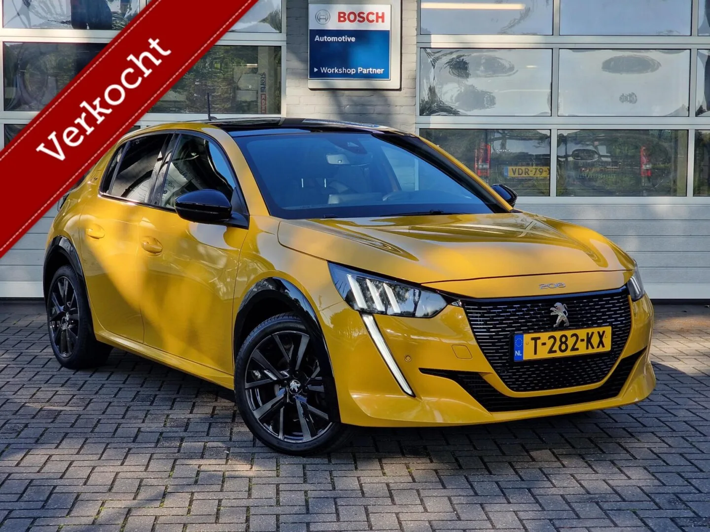 Peugeot 208 (2023) — foto 1