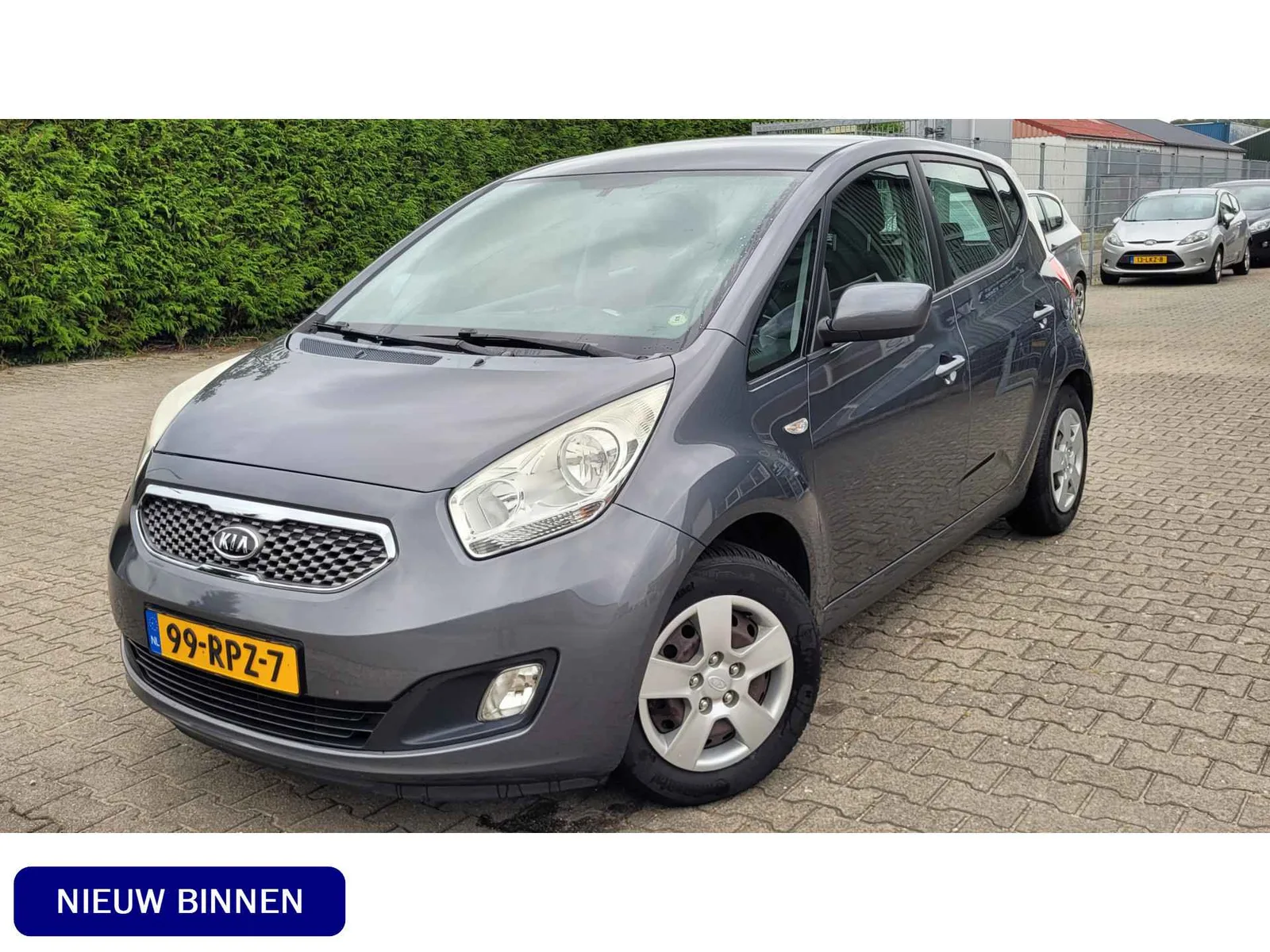 Kia Venga (2011) — foto 1