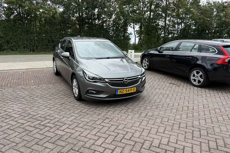 Opel Astra (2017)