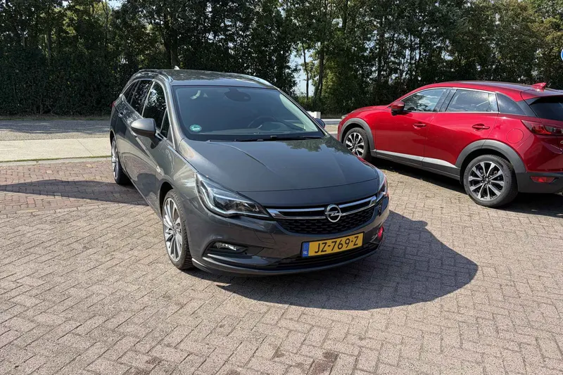 Opel Astra (2016)