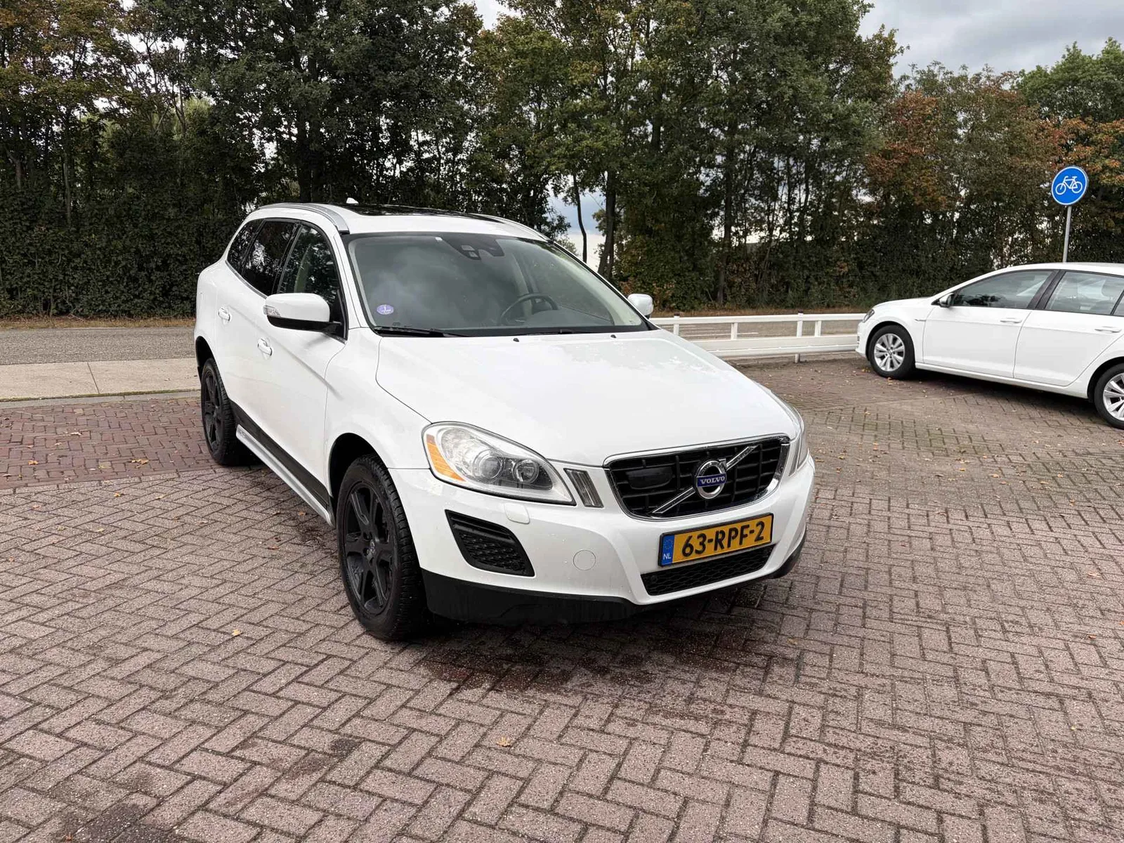 Volvo XC60 (2011) — foto 1