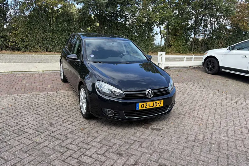 Volkswagen Golf (2010)