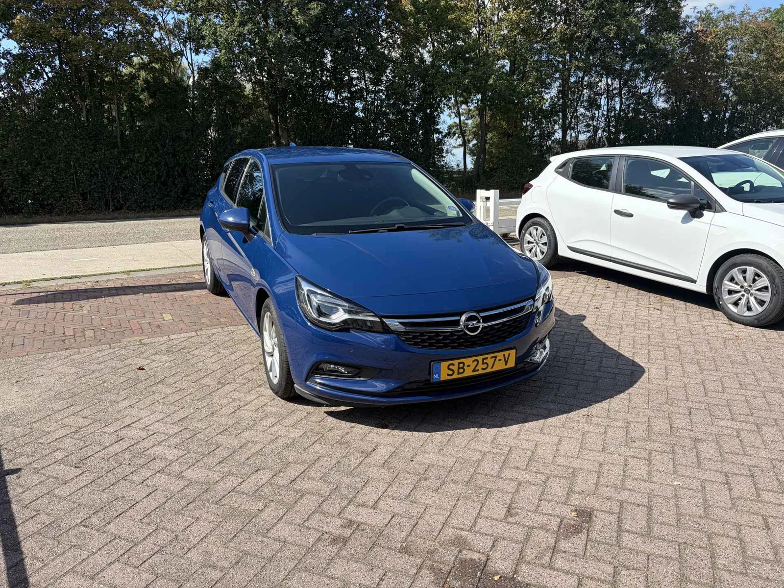 Opel Astra (2018) — foto 1