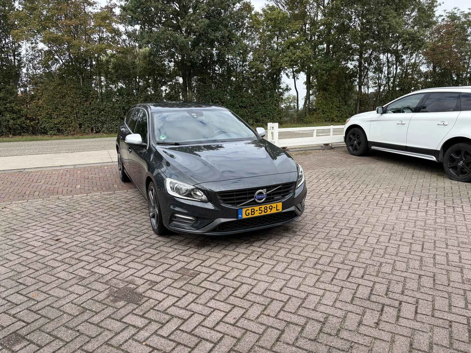 Volvo V60 (2015) — foto 1