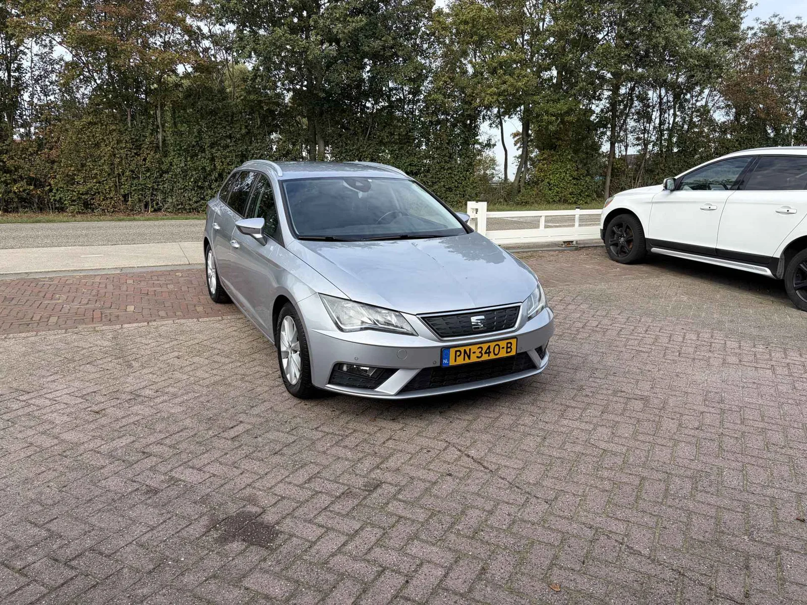 SEAT Leon (2017) — foto 1