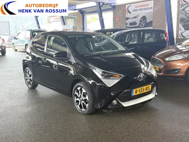 Toyota Aygo (2021) — foto 1