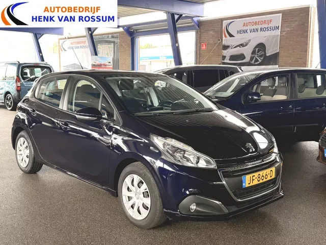 Peugeot 208 (2016) — foto 1