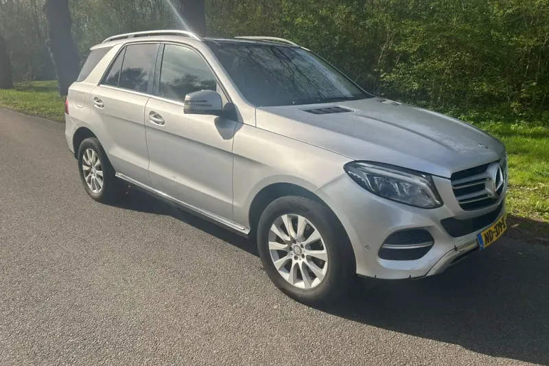 Mercedes-Benz GLE (2015)