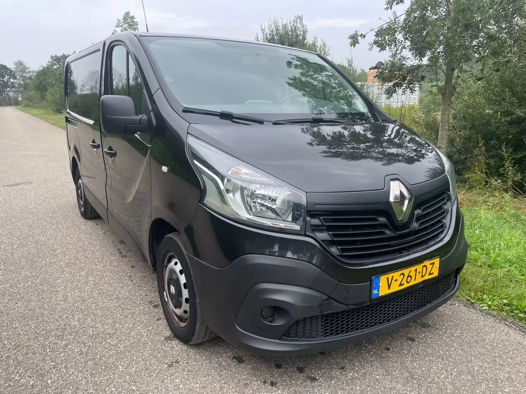 Renault Trafic (2017) — foto 1