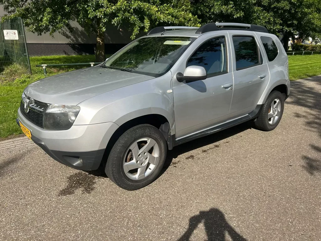 Dacia Duster (2011) — foto 1