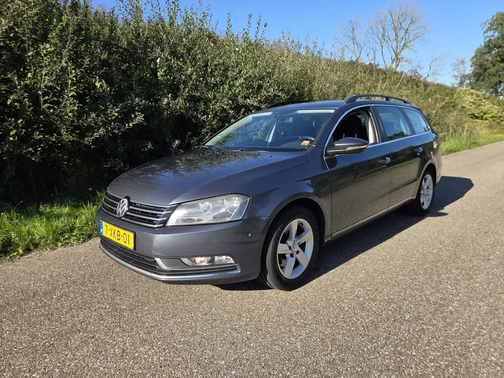 Volkswagen Passat (2014) — foto 1