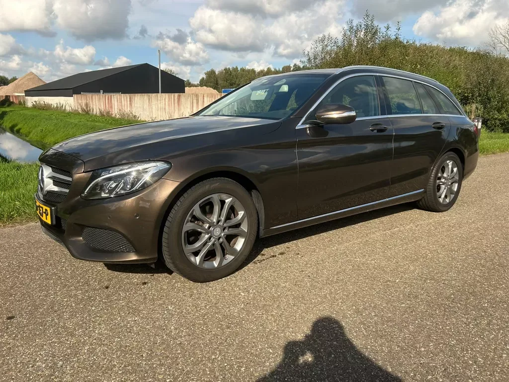 Mercedes-Benz C-Klasse (2015) — foto 1