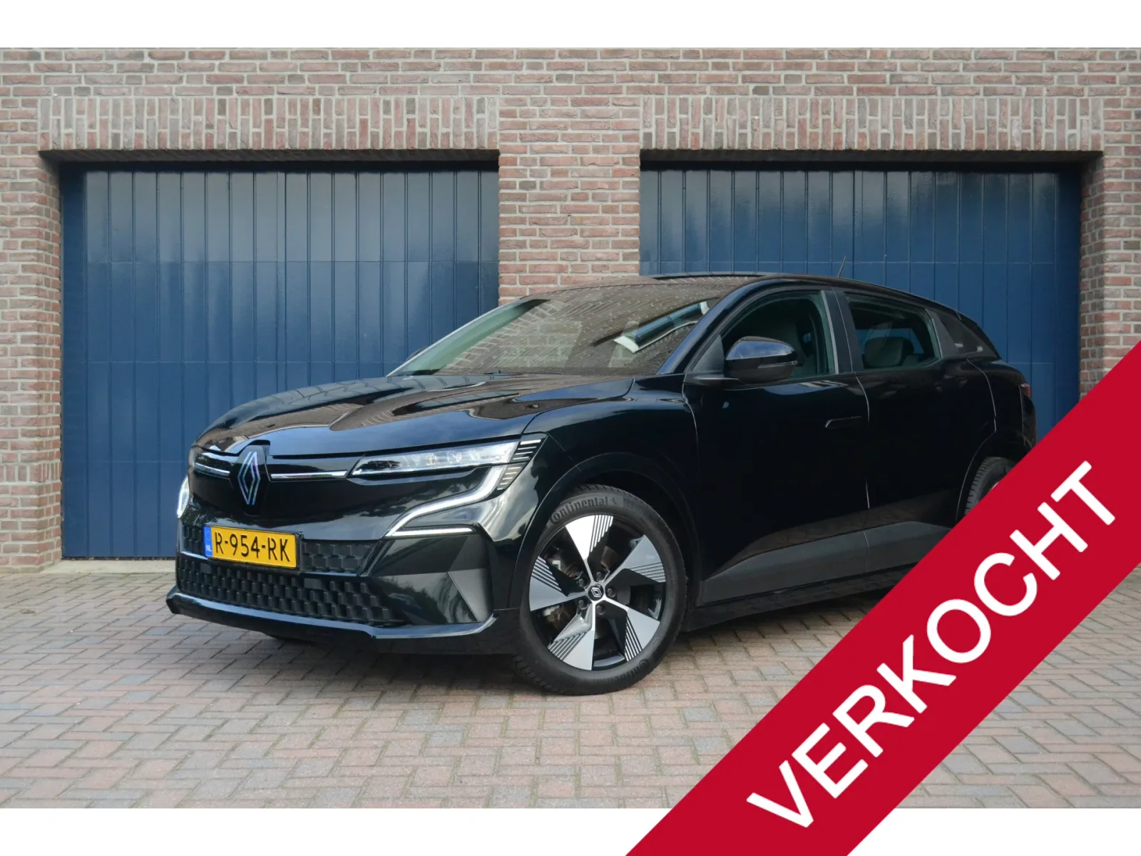Renault Mégane E-Tech (2022) — foto 1