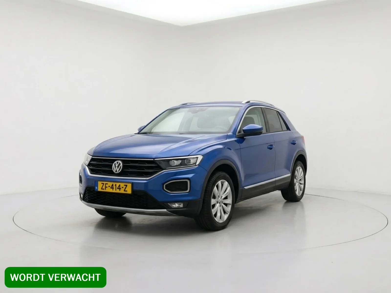 Volkswagen T-Roc (2019) — foto 1