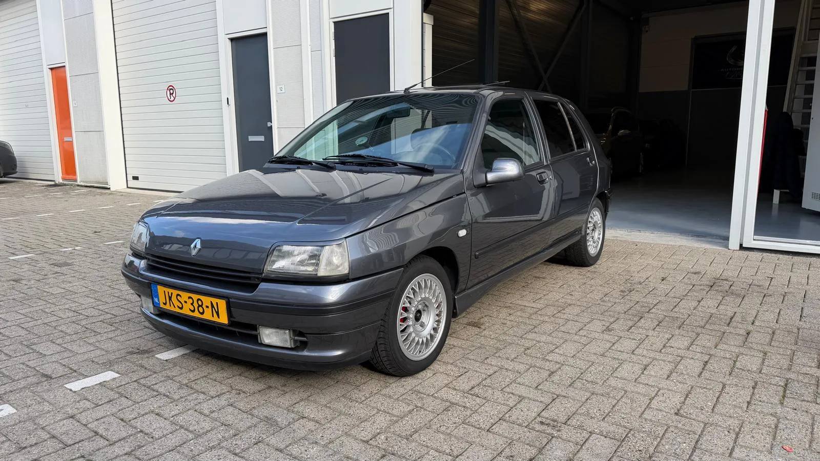Renault Clio (1992) — foto 1