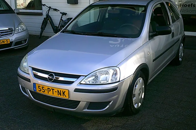 Opel Corsa (2004)