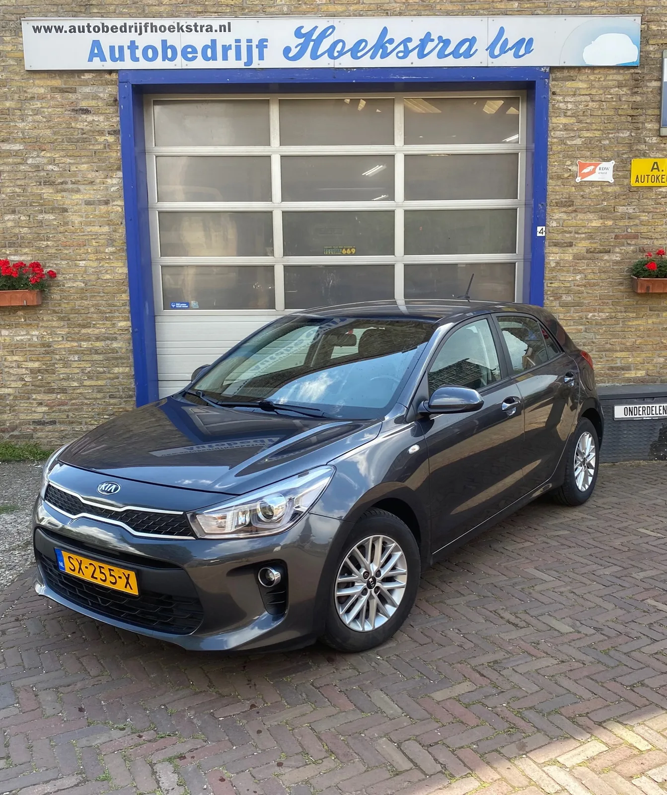 Kia Rio (2018) — foto 1