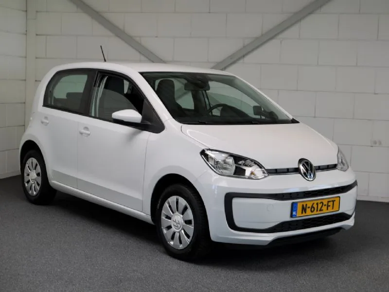 Volkswagen Up! (2021) — foto 1