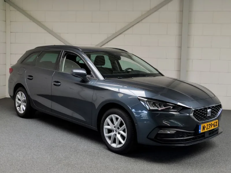 SEAT Leon (2021) — foto 1