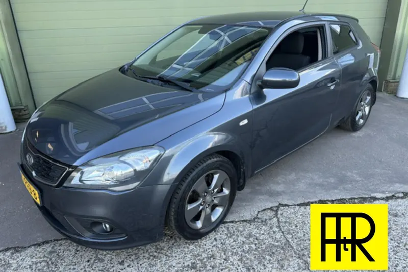 Kia Ceed (2011)