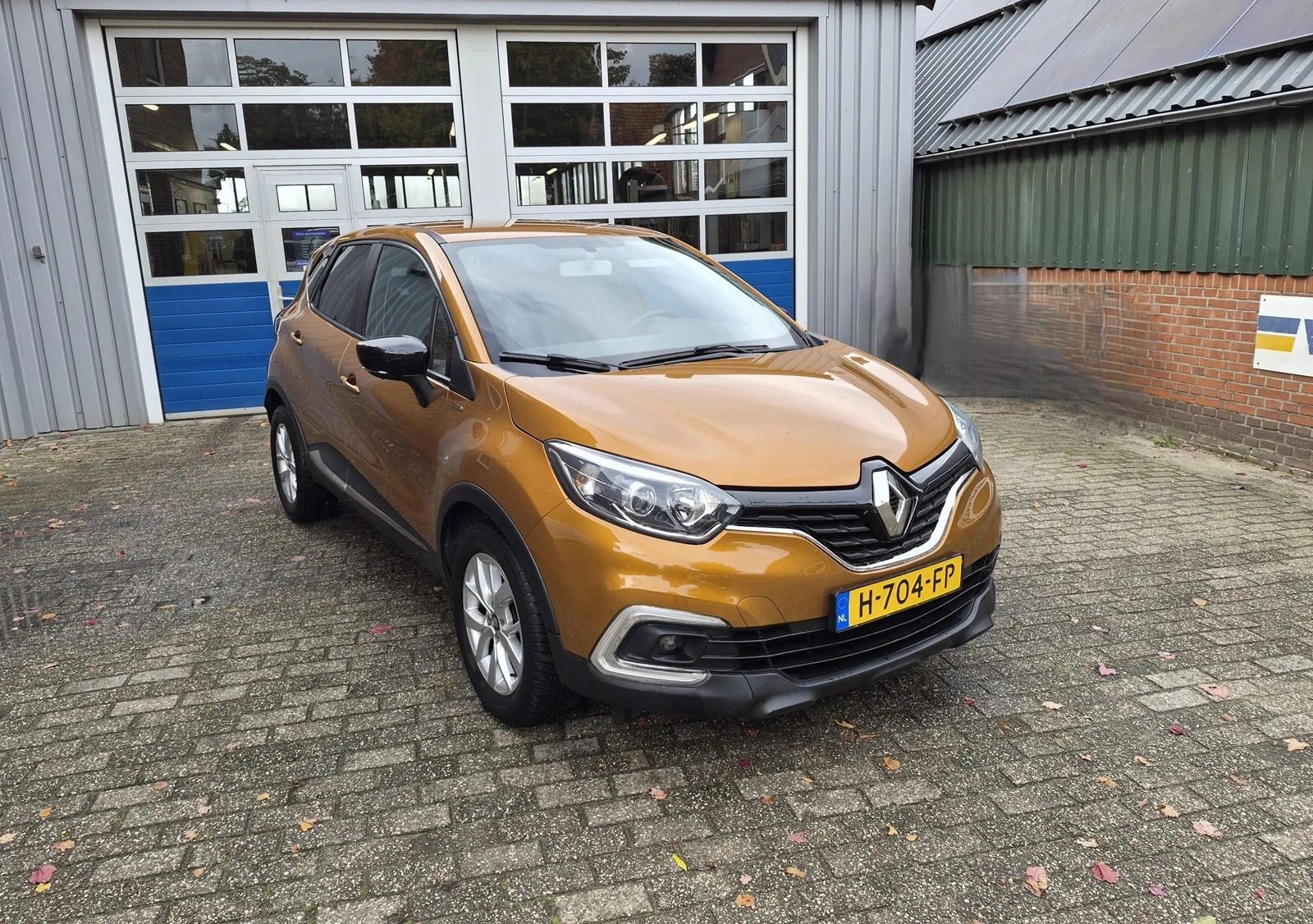 Renault Captur (2020) — foto 1