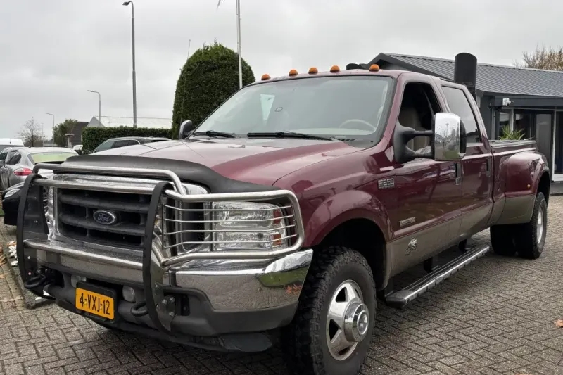 Ford F-350 (2004)