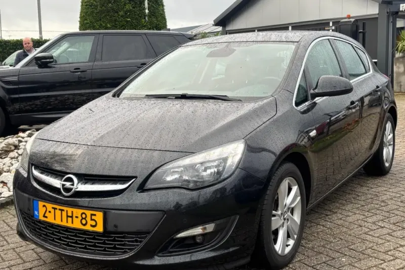 Opel Astra (2014)