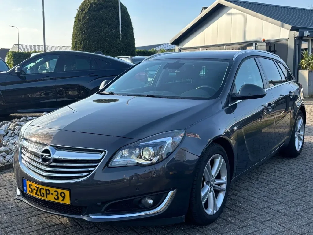 Opel Insignia (2015) — foto 1