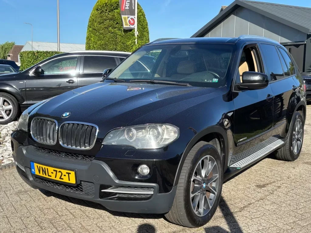 BMW X5 (2009) — foto 1