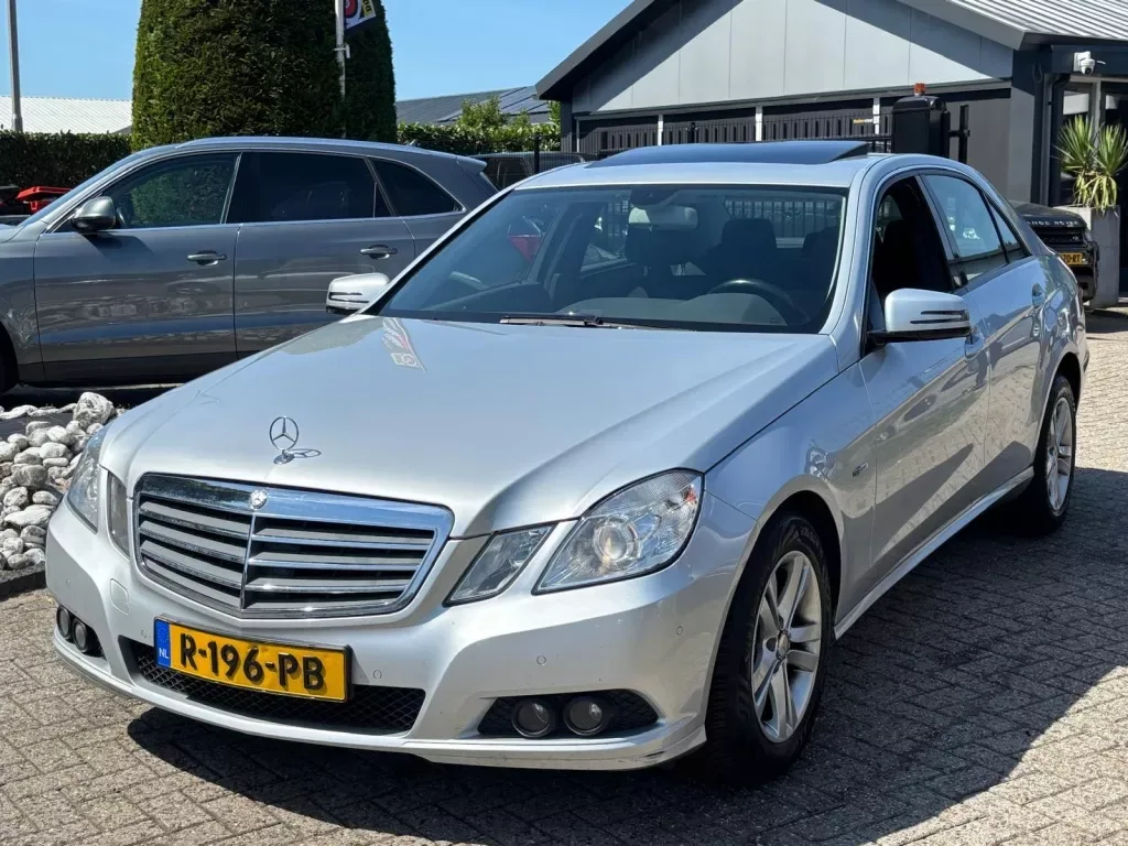 Mercedes-Benz E-Klasse (2009) — foto 1