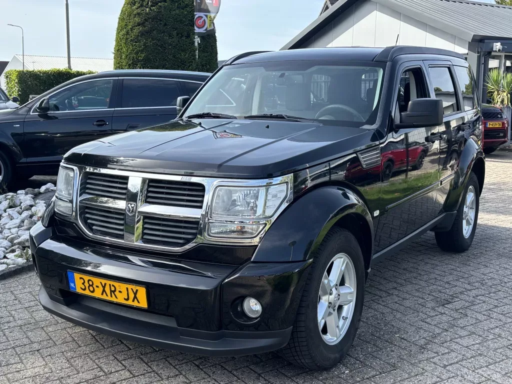 Dodge Nitro (2007) — foto 1