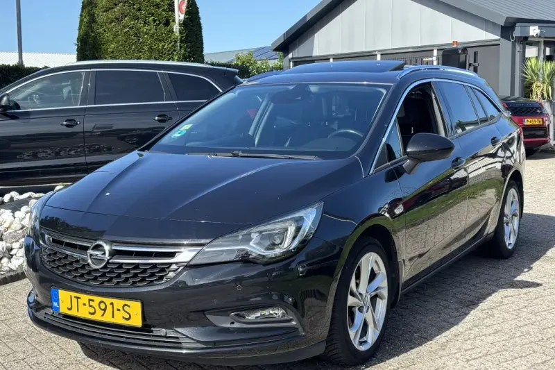 Opel Astra (2016)