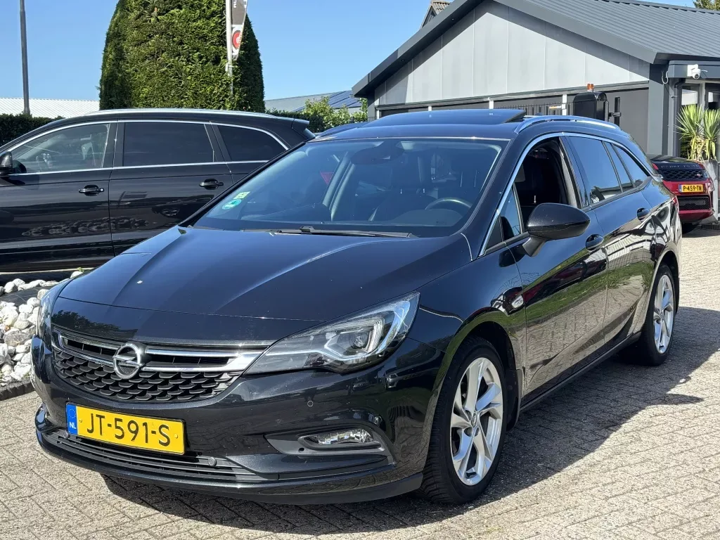 Opel Astra (2016) — foto 1