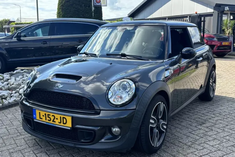 MINI Cooper S (2012)