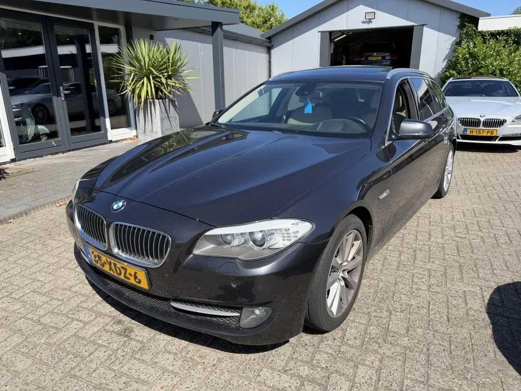 BMW 5-Serie (2011) — foto 1
