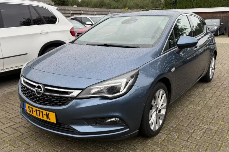 Opel Astra (2017)